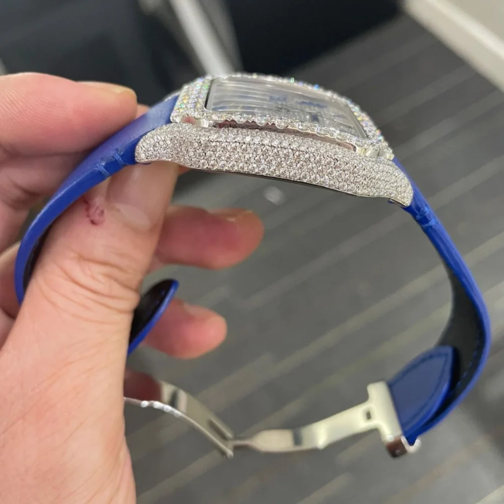 SANTOS BLUE LEATHER BEND VVS MOISSANITE - Image 3