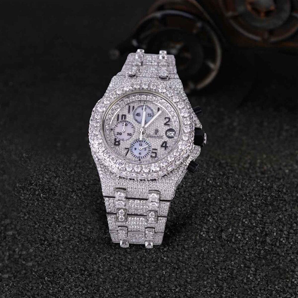 ROYAL ORK JUMBO WHITE REGULAR FACE VVS MOISSANITE