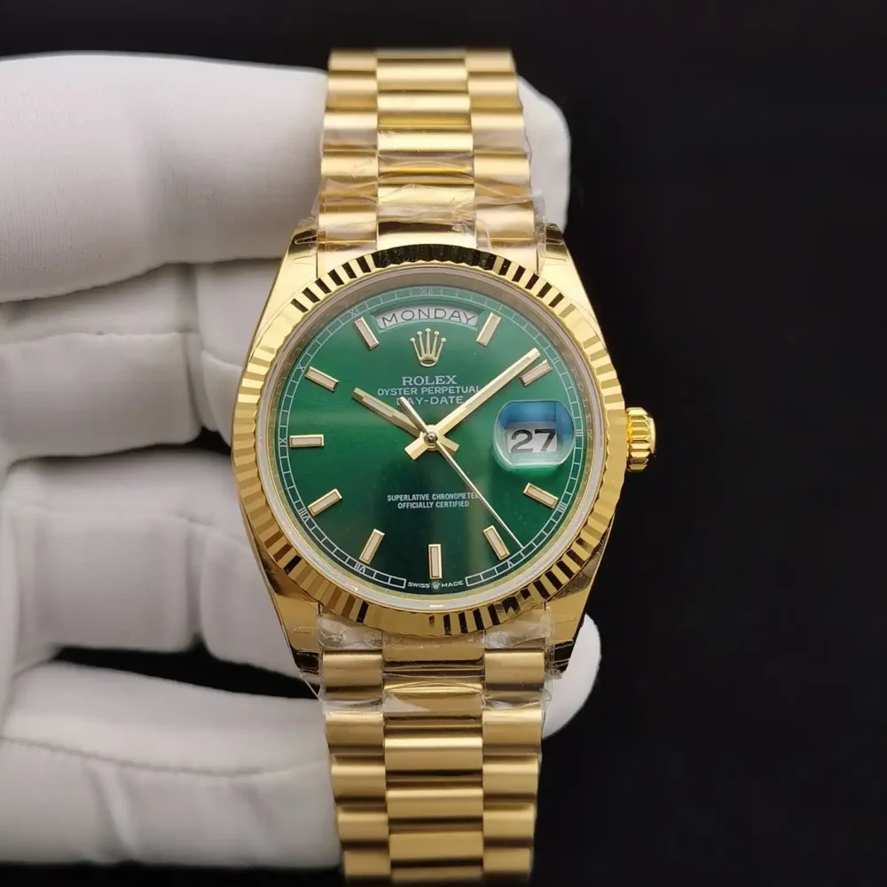 Day-Date II 36mm Green Dial 128238 - Image 3