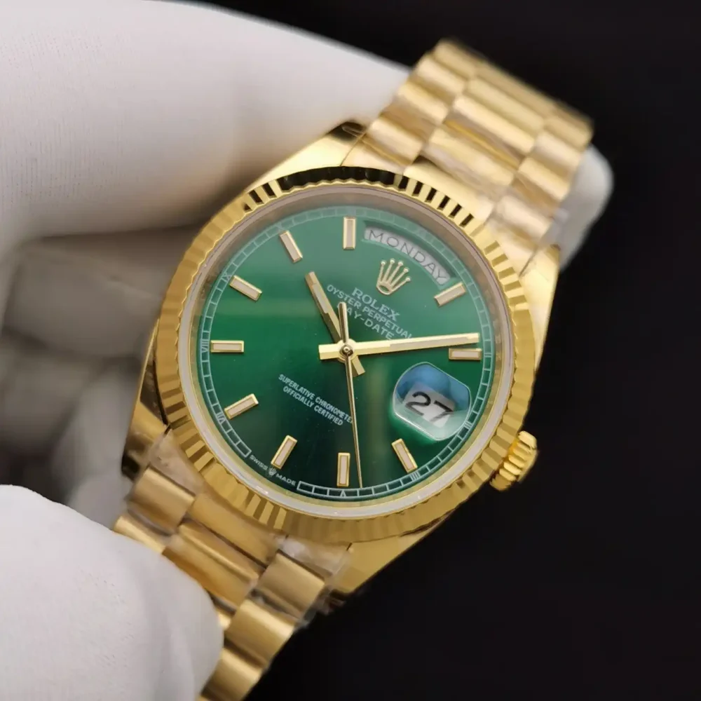 Day-Date II 36mm Green Dial 128238 - Image 4